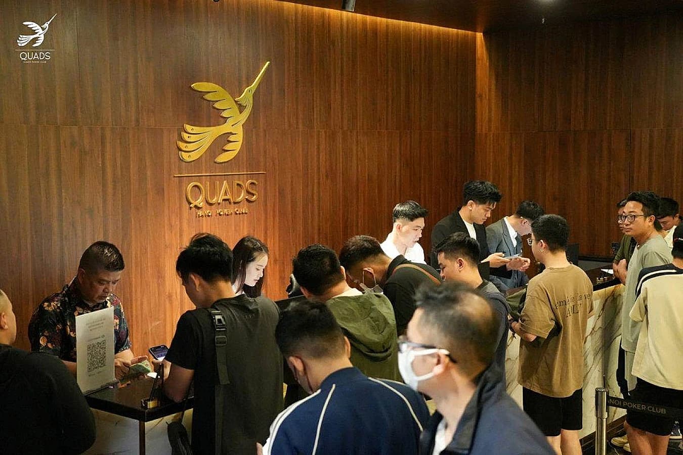 Life Of Poker biên dịch: Quads Poker Club mang đến một sân chơi poker hoàn toàn mới tại Royal City Hà Nội